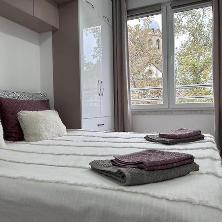 Apartment By The Synagogue Novi Sad Luaran gambar